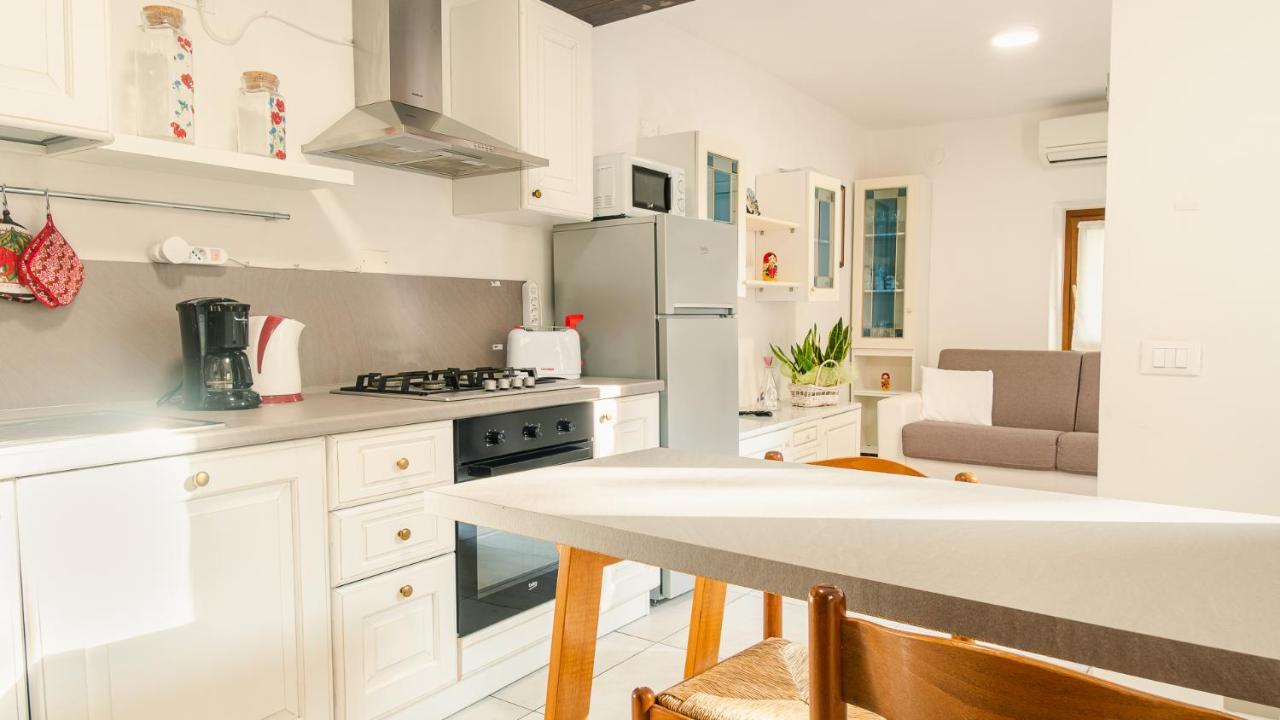 La Casa Di Nonna Agnese - Italian Homing Lejlighed Padenghe sul Garda Eksteriør billede