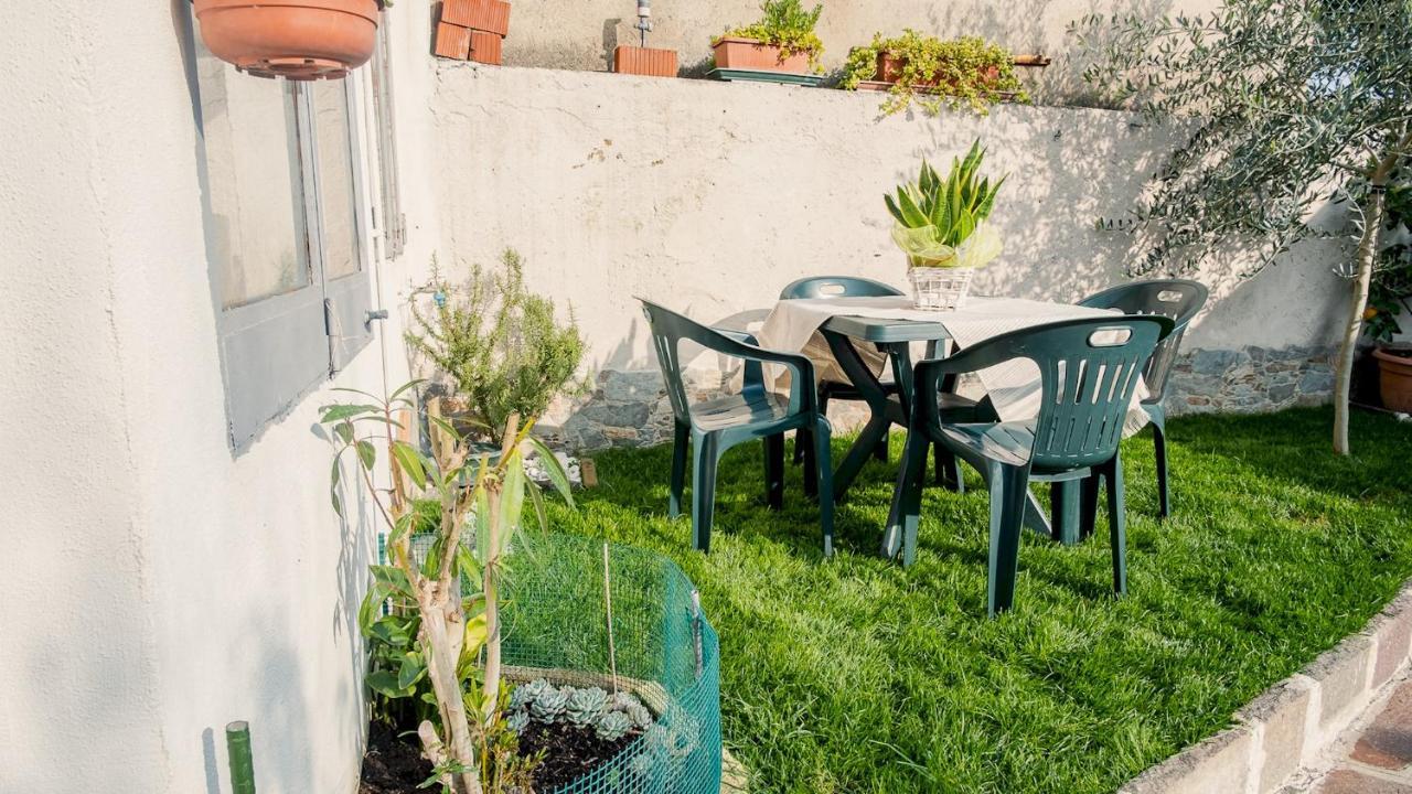 La Casa Di Nonna Agnese - Italian Homing Lejlighed Padenghe sul Garda Eksteriør billede